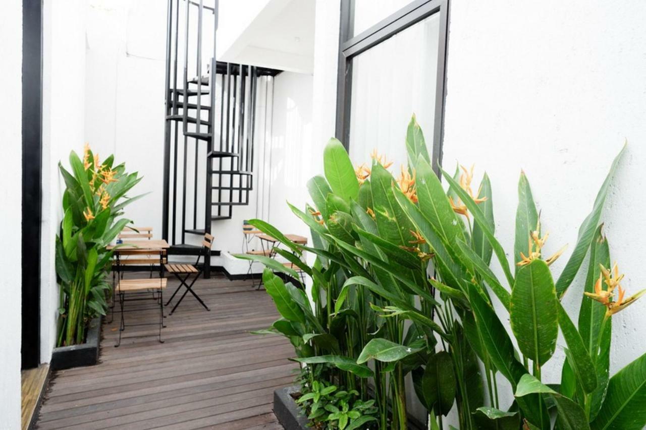Reddoorz @ Jalan Raya Semat Canggu Hostel Bali Kültér fotó